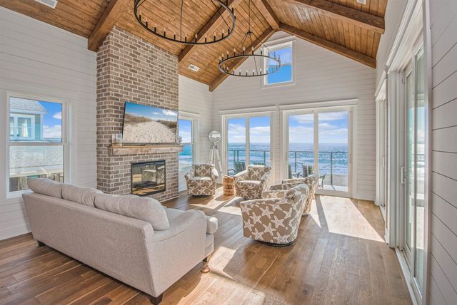 614 Springs Ave., Pawleys Island, SC 29585