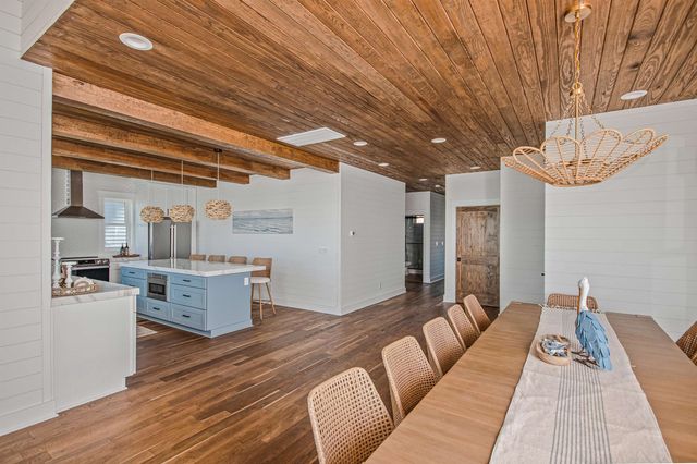 614 Springs Ave., Pawleys Island, SC 29585