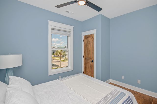 614 Springs Ave., Pawleys Island, SC 29585