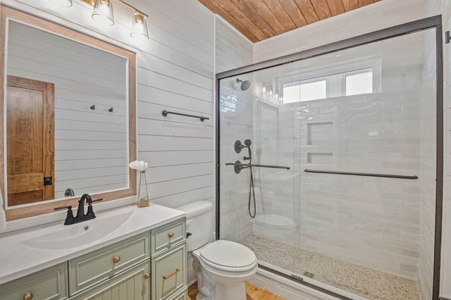 614 Springs Ave., Pawleys Island, SC 29585