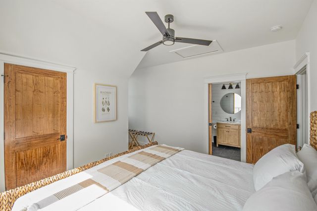 614 Springs Ave., Pawleys Island, SC 29585