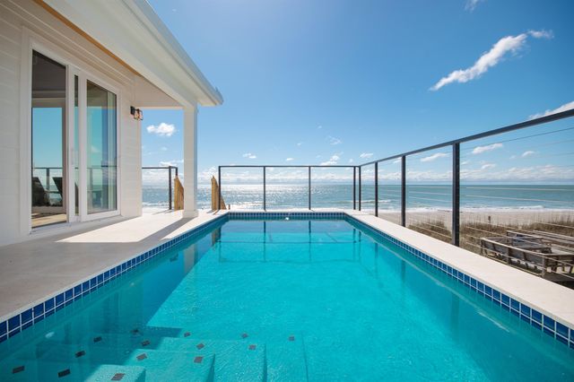 614 Springs Ave., Pawleys Island, SC 29585