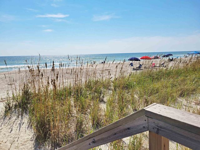 614 Springs Ave., Pawleys Island, SC 29585