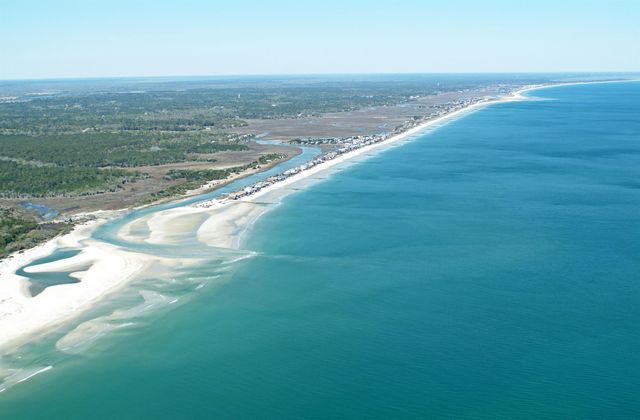 614 Springs Ave., Pawleys Island, SC 29585