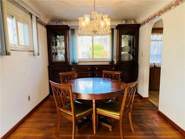 5719 Keefe St, Lincoln Place, PA 15207