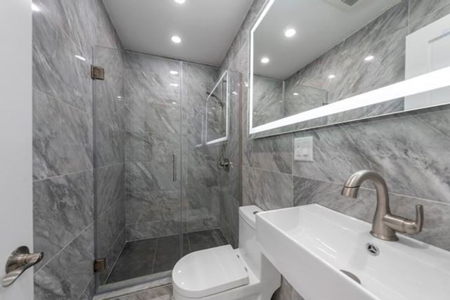31 Bay State Rd 4, Boston, MA 02215