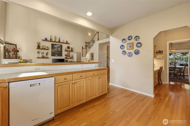 9105 Vancouver Drive NE, Lacey, WA 98516