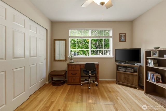 9105 Vancouver Drive NE, Lacey, WA 98516