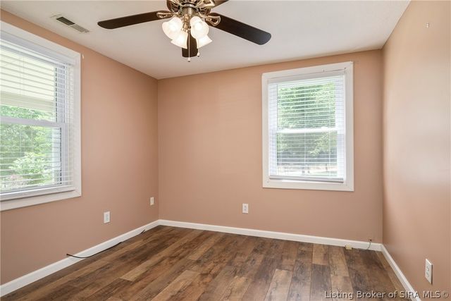 11654 S Old Bear Creek Road, Pekin, IN 47165