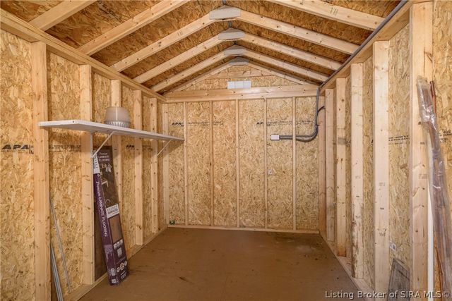 11654 S Old Bear Creek Road, Pekin, IN 47165