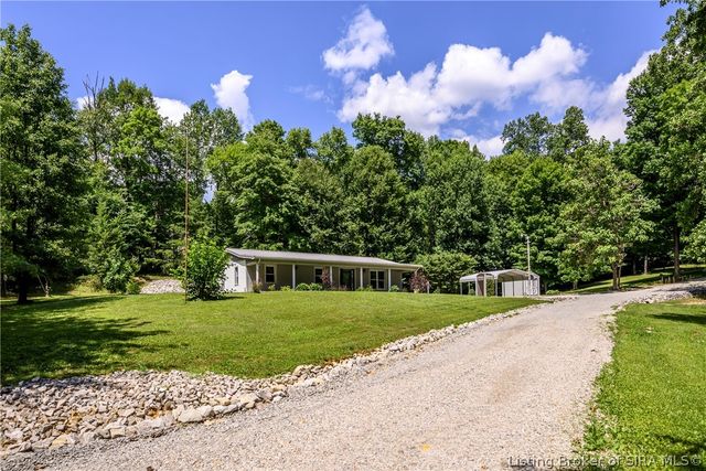 11654 S Old Bear Creek Road, Pekin, IN 47165
