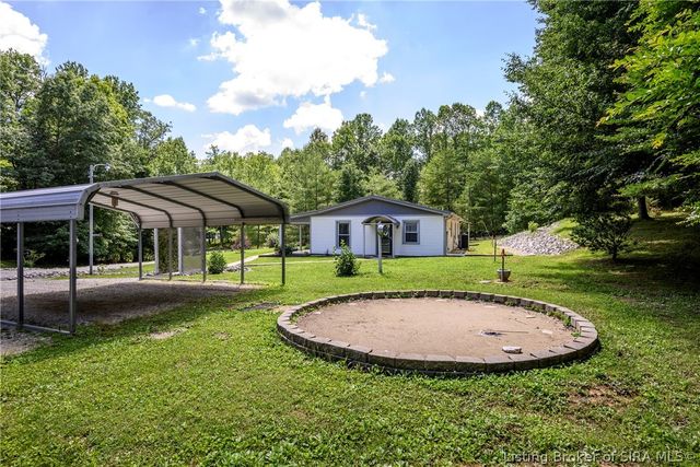 11654 S Old Bear Creek Road, Pekin, IN 47165