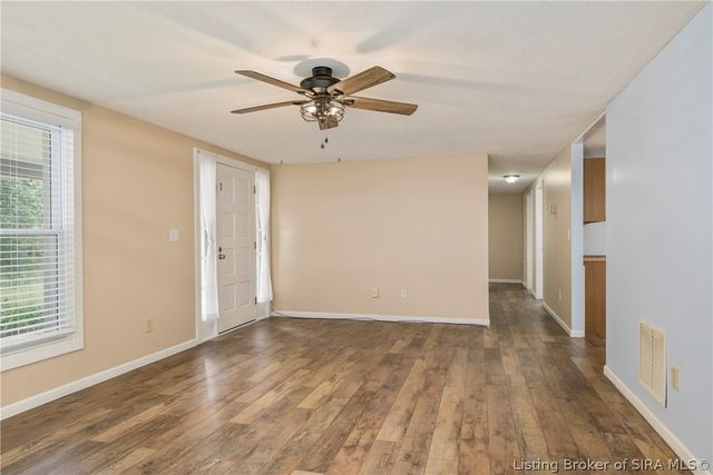 11654 S Old Bear Creek Road, Pekin, IN 47165