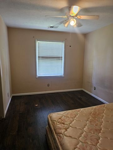 3811 26th Avenue, Phenix City, AL 36867