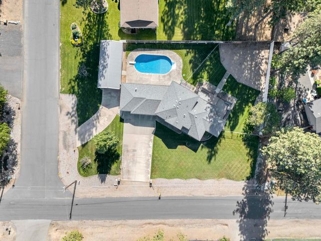 4620 E Handy Rd, Colbert, WA 99005