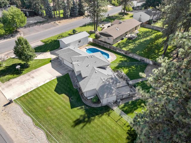 4620 E Handy Rd, Colbert, WA 99005