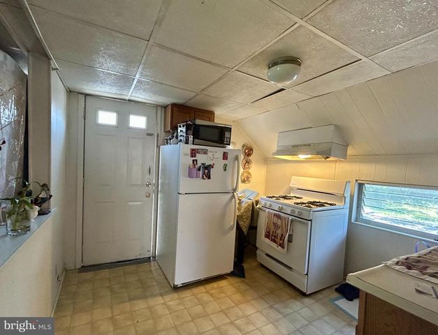 525 E PARK AVE, Vineland, NJ 08360