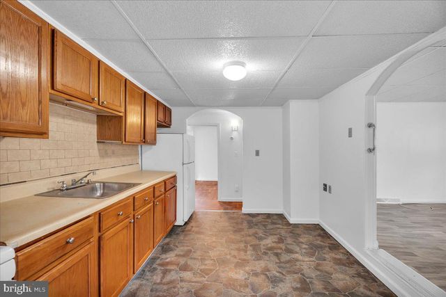 525 E PARK AVE, Vineland, NJ 08360