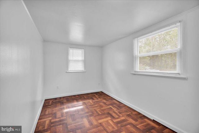 525 E PARK AVE, Vineland, NJ 08360