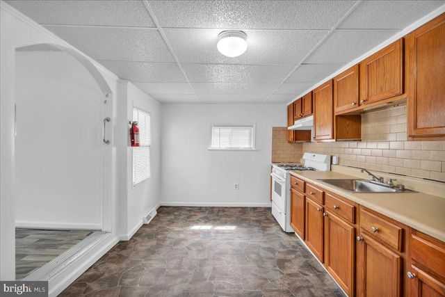 525 E PARK AVE, Vineland, NJ 08360