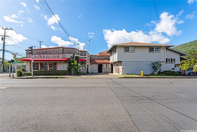 2845 Lowrey Avenue, Honolulu, HI 96822
