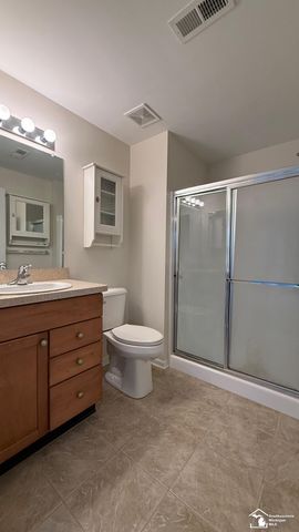 930 W Summerfield Glenn Circle, Ann Arbor, MI 48103