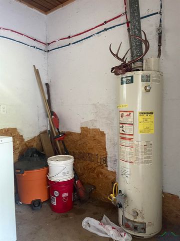 1203 Coffey St, Daingerfield, TX 75638