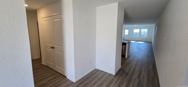 9211 Navarro Vista, Seguin, TX 78155