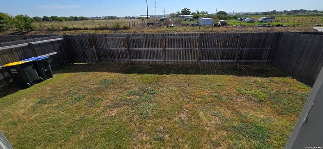 9211 Navarro Vista, Seguin, TX 78155