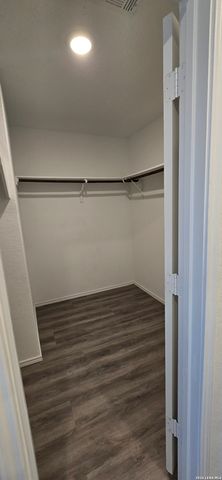 9211 Navarro Vista, Seguin, TX 78155