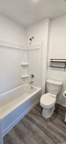 9211 Navarro Vista, Seguin, TX 78155