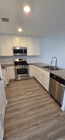 9211 Navarro Vista, Seguin, TX 78155