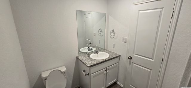 9211 Navarro Vista, Seguin, TX 78155