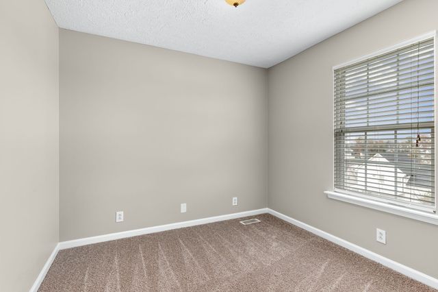 7145 Legacy Dr, Antioch, TN 37013