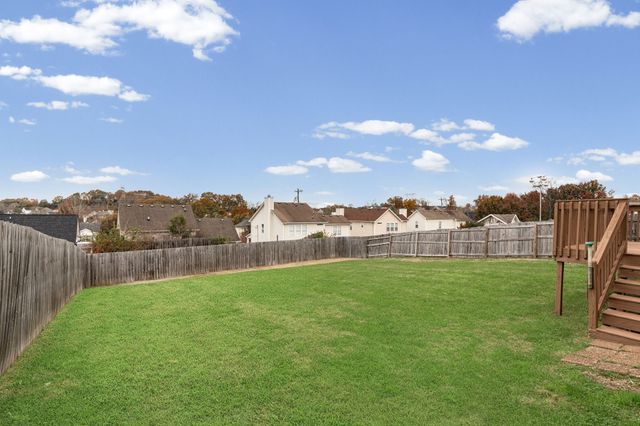 7145 Legacy Dr, Antioch, TN 37013