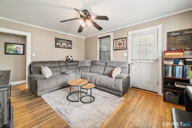 15 Nixon Avenue, Naugatuck, CT 06770