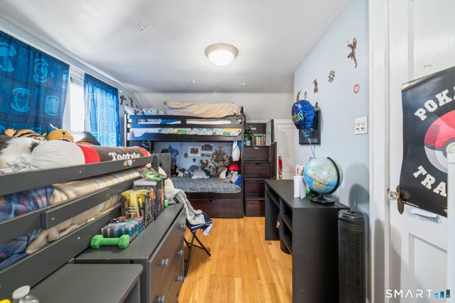 15 Nixon Avenue, Naugatuck, CT 06770