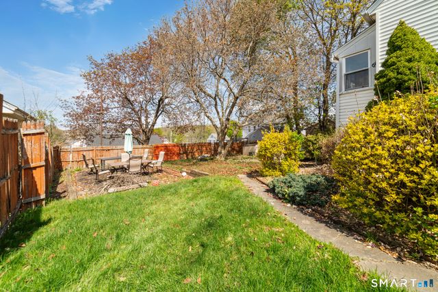 15 Nixon Avenue, Naugatuck, CT 06770