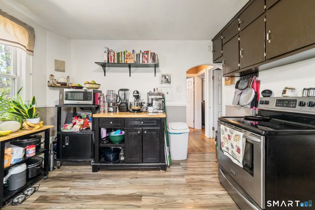 15 Nixon Avenue, Naugatuck, CT 06770