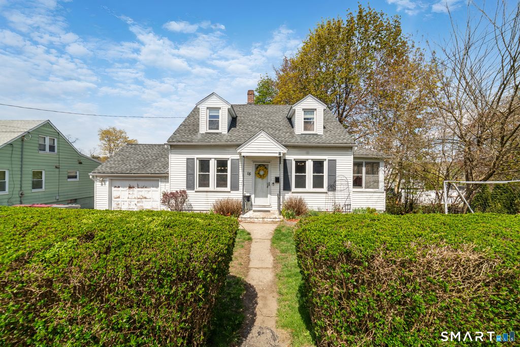 15 Nixon Avenue, Naugatuck, CT 06770