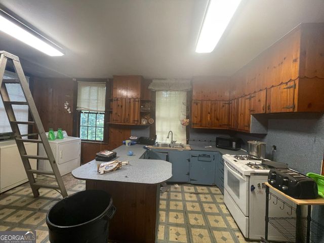 959 Ross Street, Macon, GA 31201