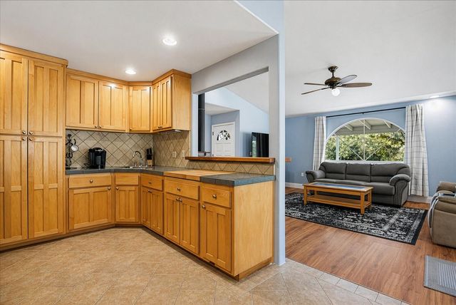 13540 N Keystone Ct, Penn Valley, CA 95946
