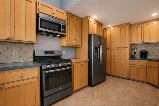 13540 N Keystone Ct, Penn Valley, CA 95946