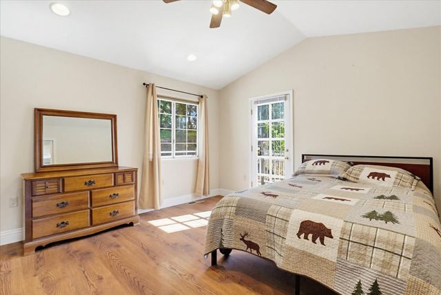 13540 N Keystone Ct, Penn Valley, CA 95946
