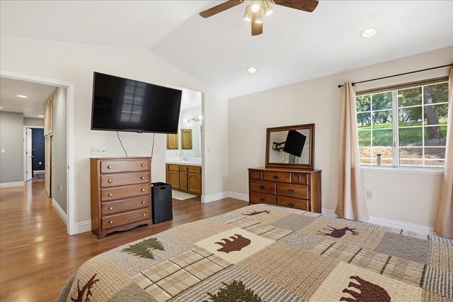 13540 N Keystone Ct, Penn Valley, CA 95946