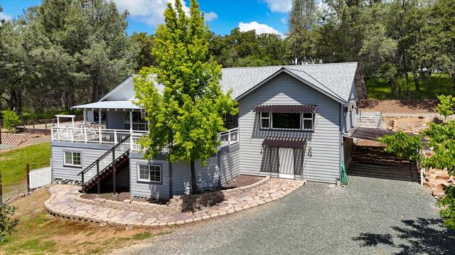 13540 N Keystone Ct, Penn Valley, CA 95946