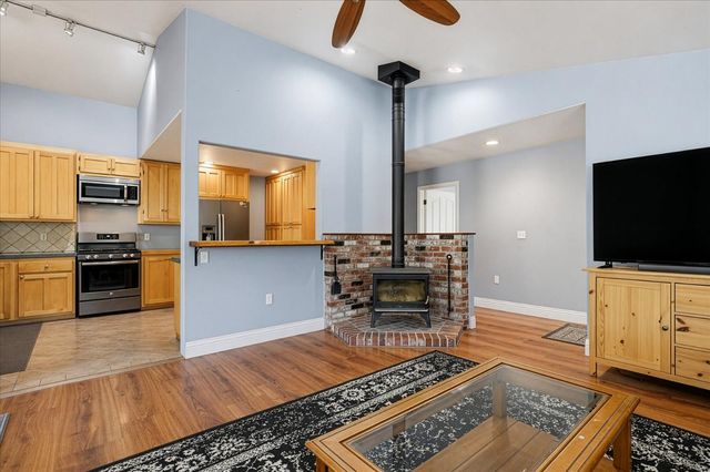 13540 N Keystone Ct, Penn Valley, CA 95946