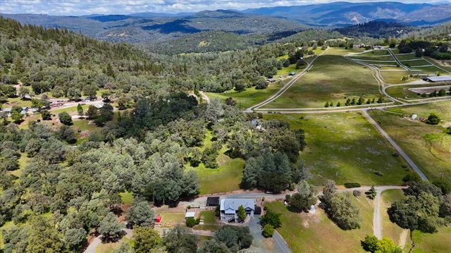 13540 N Keystone Ct, Penn Valley, CA 95946