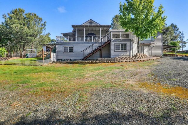 13540 N Keystone Ct, Penn Valley, CA 95946