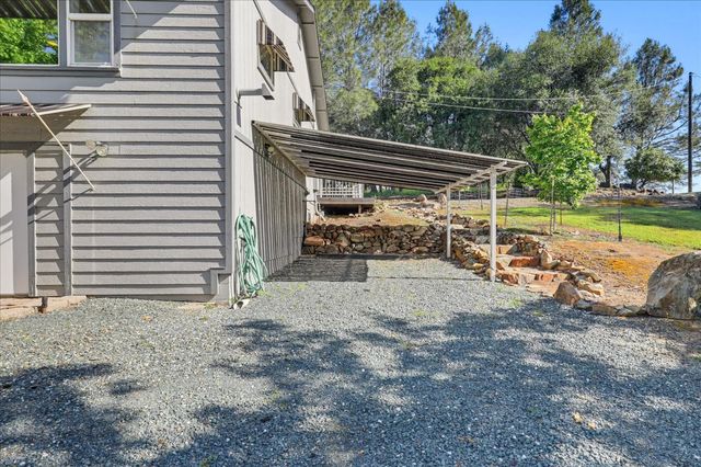 13540 N Keystone Ct, Penn Valley, CA 95946